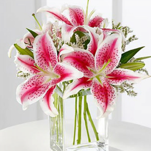 The Bouquet Deluxe with Lovely pink Stargazer lilies
