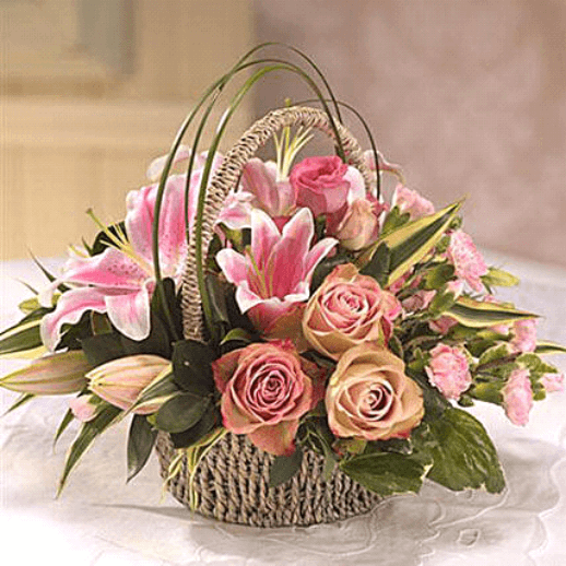 SEND FLOWERS TO FLORIDA WITH A BEAUTIFUL FLORAL ARRANGEMENT