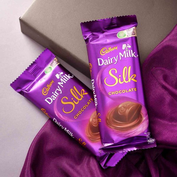 Bhai Dooj Tikka Holder With Dairy Milk Silk - Image 3