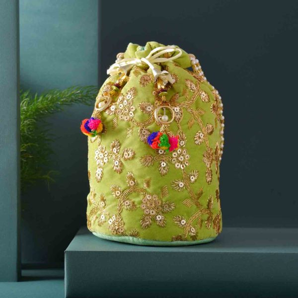 Traditional Karwachauth Embroidered Potli-Shringar Goodies & Dryfruits Hamper - Image 4