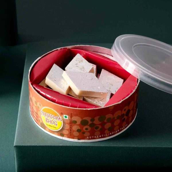 Karwachauth Thali Set & Kaju KAtli Hamper - Image 4