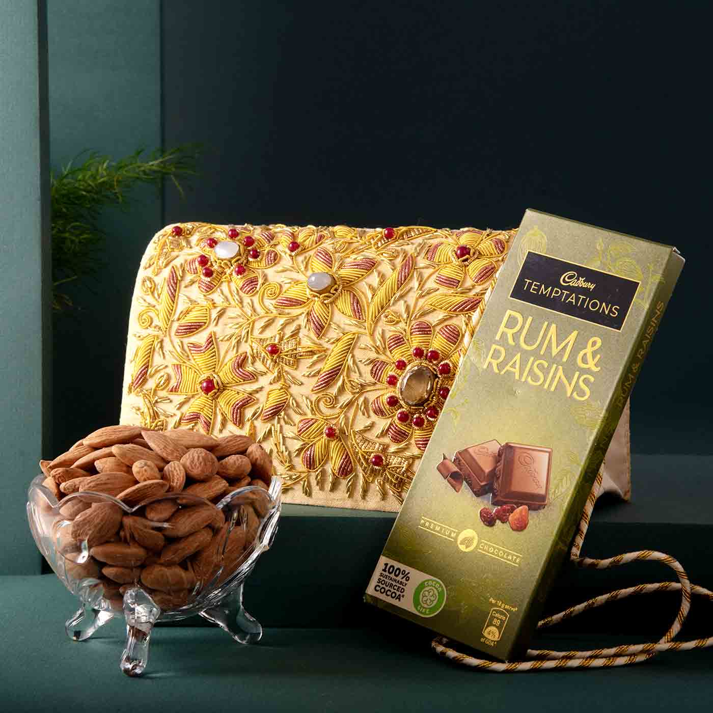 Zari Clutch Chcolate Dryfruits Hamper