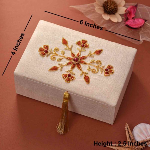 Zari Jewellery Box Stylish Jewellery Hamper - Image 3