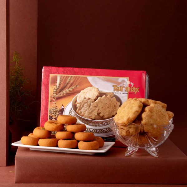 Karwachauth Thali Set, Kesar Peda & Mathri Hamper - Image 3