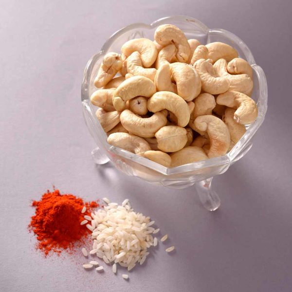 Kaju With Roli Chawal Hamper