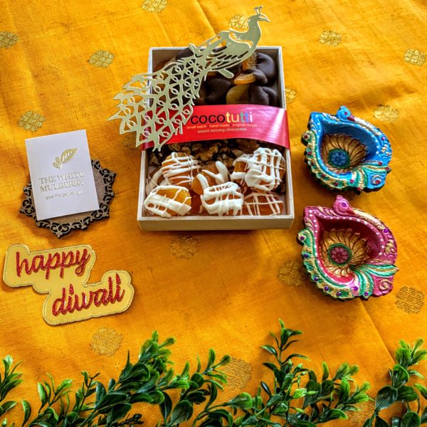 Handcrafted Dried Fruit and Nuts Tray with a Set of Handpainted Diyas