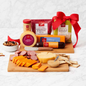 Hickory Farms Cheeseboard Complete Gourmet Gift Set