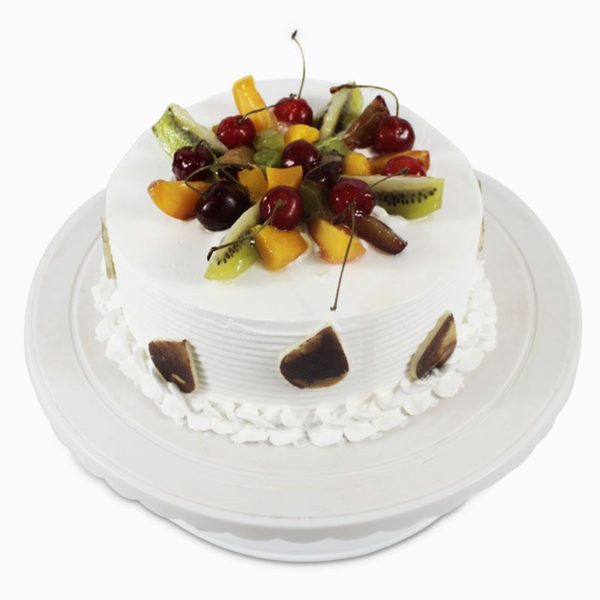 Attractive Fresh Fruit Cake in a round shape