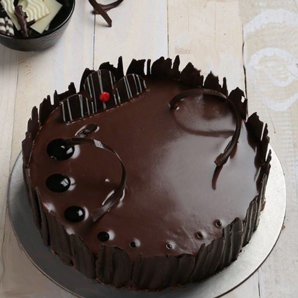 Delicious Dark Eggless Chocolate Cake