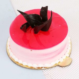 Fresh Cream Strawberry Cake in a round shape