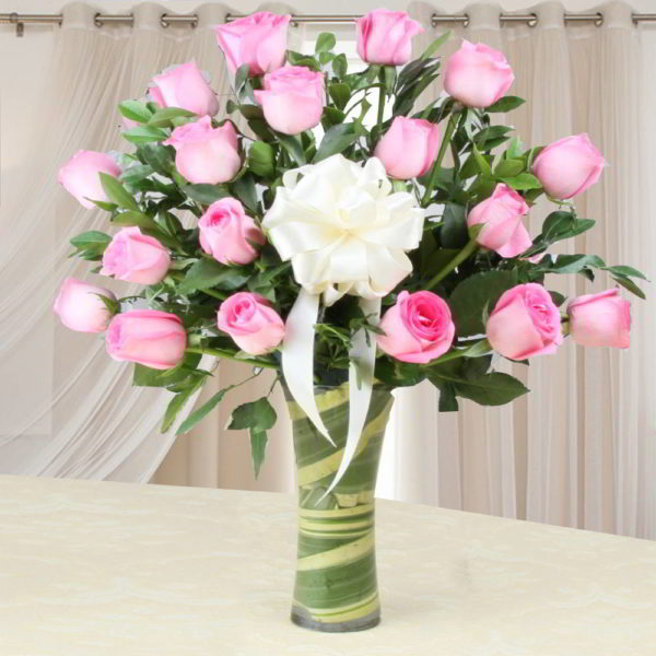 Amazing Pink Roses in a Glass Vase - Same Day Delivery