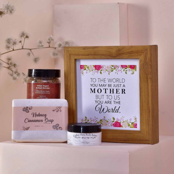 Mom's earthy spa hamper