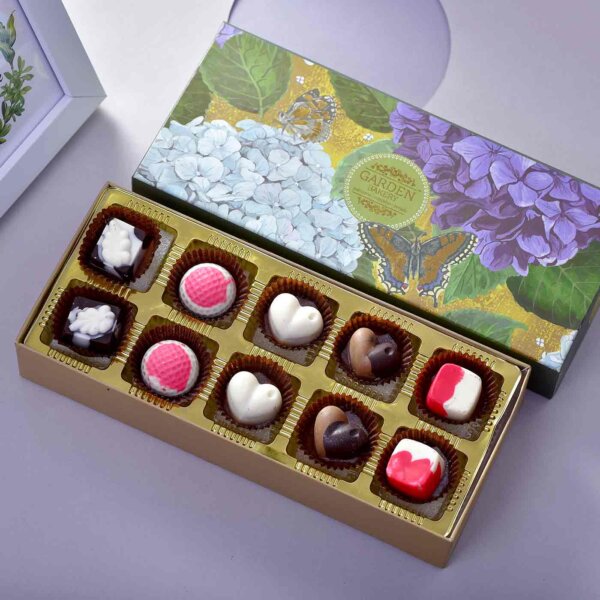 Fragnant bloom hamper - Image 4