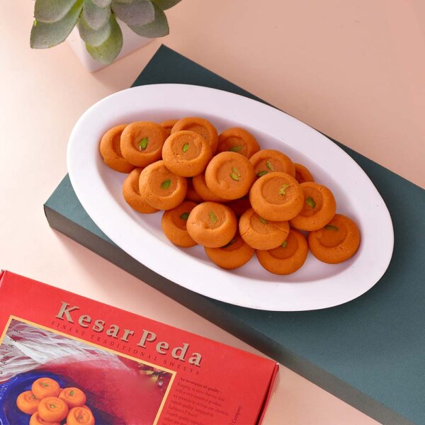 Kapoor Aarti & Kesar Peda  Achari Mathri Hamper for usa - Image 3