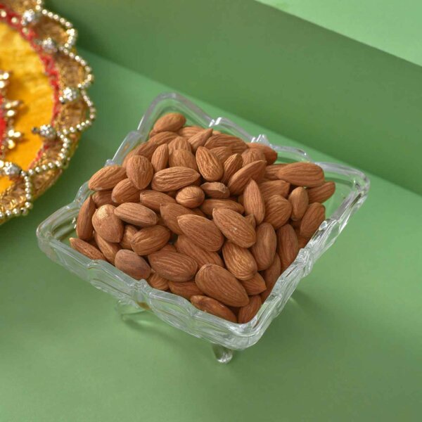 Karwachauth Thali & Cosmetic Hamper - Image 4