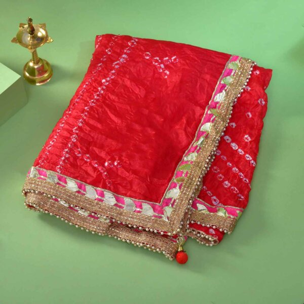 Karwachauth Thali & Cosmetic Hamper - Image 3