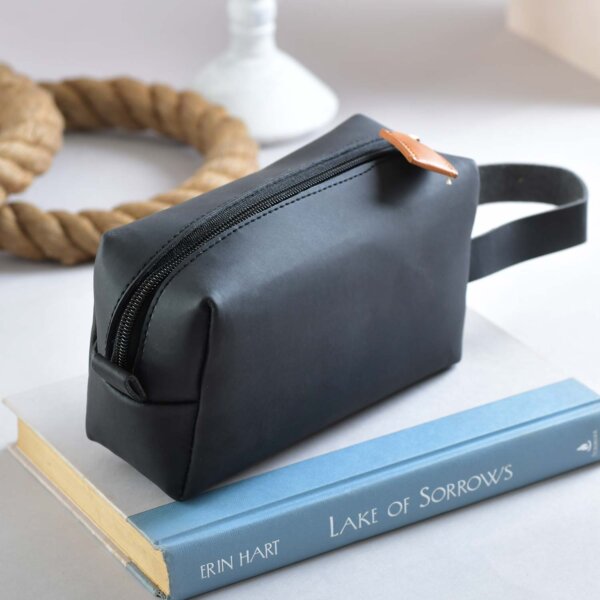 Personalised Grooming Kit - Image 3