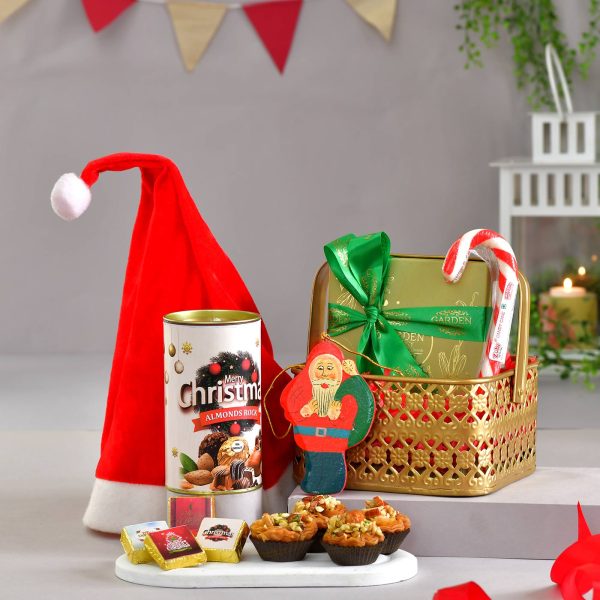 Santa's Sweet Treats & Festive Delights Gift Set - Image 4