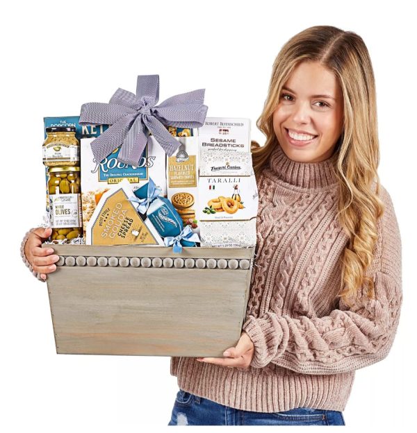 The Deluxe Celebration Basket - Image 3